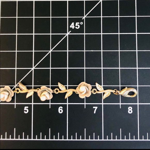 Vintage painted rose bracelet - Picture 2 of 6